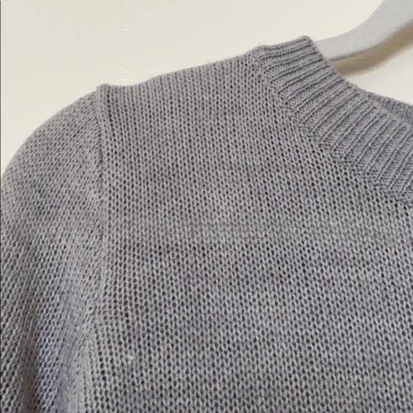 H & M grey sweater size large - Picture 3 of 6
